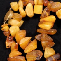 Raw amber beads necklace 